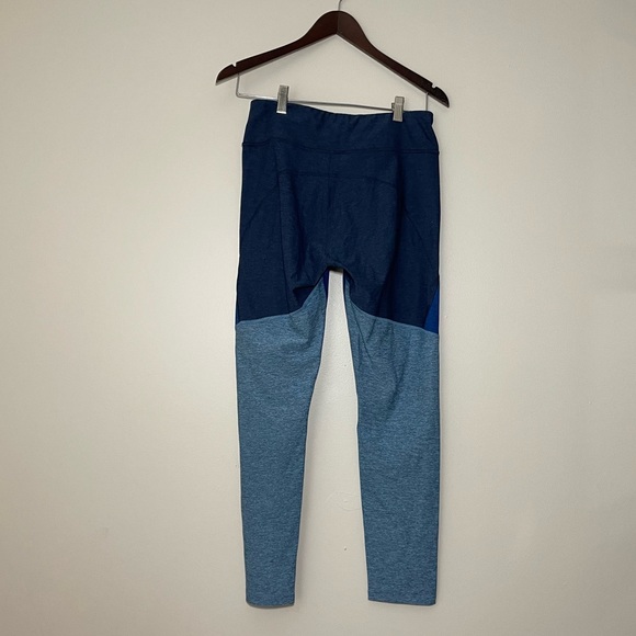 Outdoor Voices Blue Tri-Tone 7/8 Leggings - Picture 4 of 6